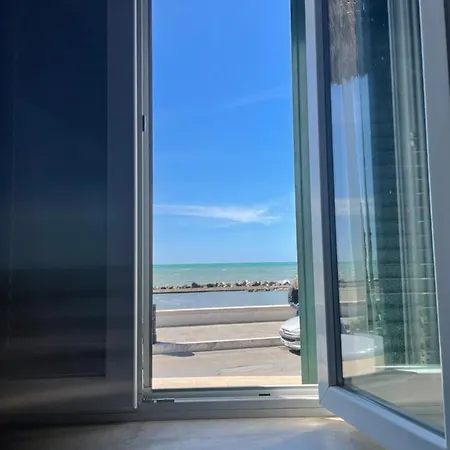 Mirage Rooms-3